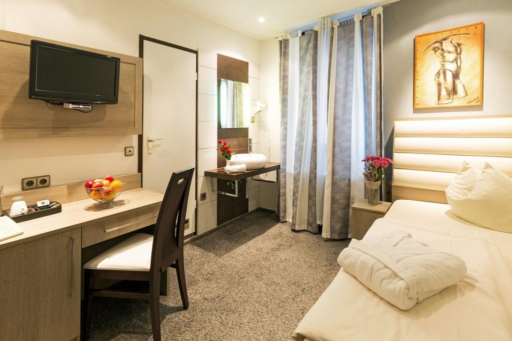 Bavaria Münchner Hof Superior 3* Stuttgart